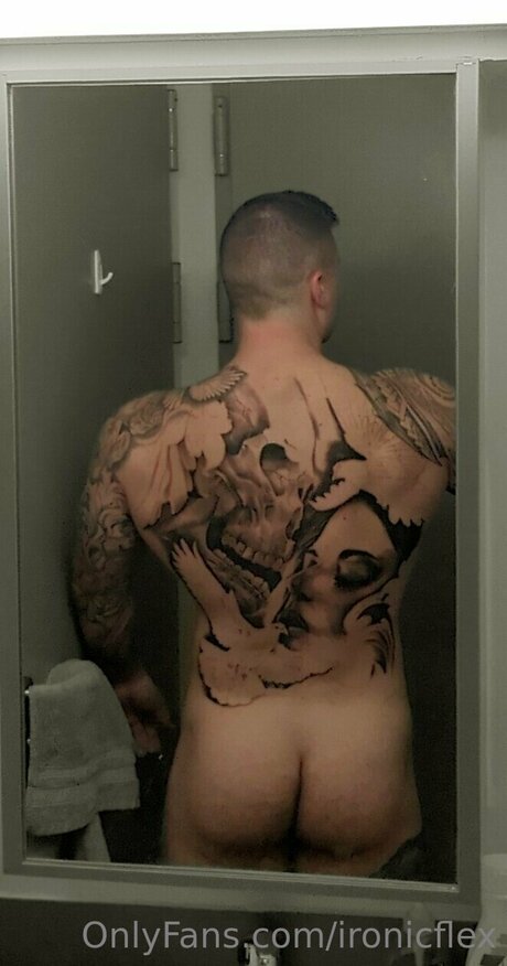 Ironicflex pornstar exclusive archive