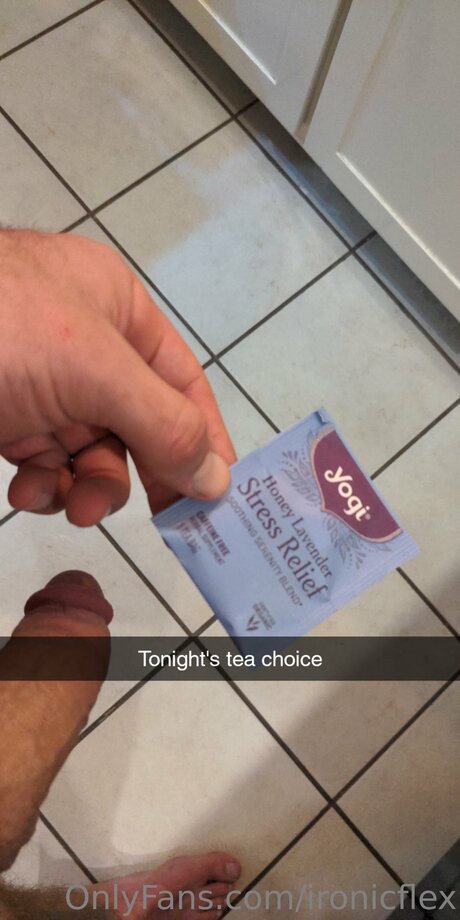 Ironicflex nude actress picture