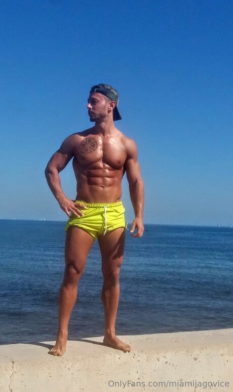 Miamijagovice pretty pornstar photo