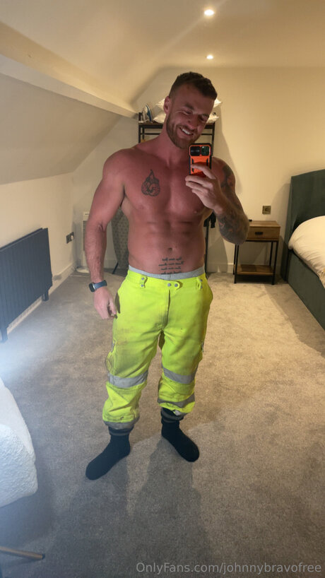 Johnnybravofree high quality actress pics