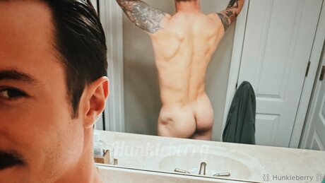 Im Your Hunkleberry xxx star gallery