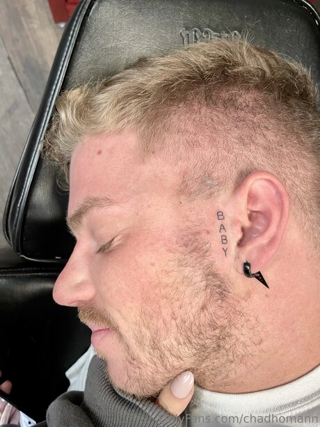 Chadhomann model exclusive photos