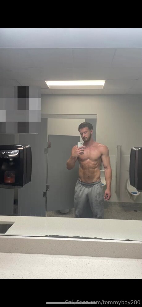 Tommyboy280 adult star image