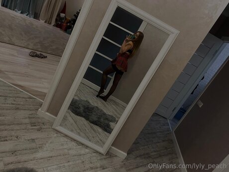 Lyly Peach star pic