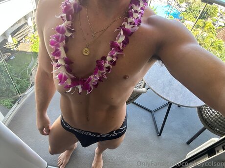 latina shemale onlyfans free nude photo