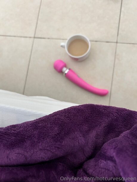 Hotcurvesqueen pornstar top pics