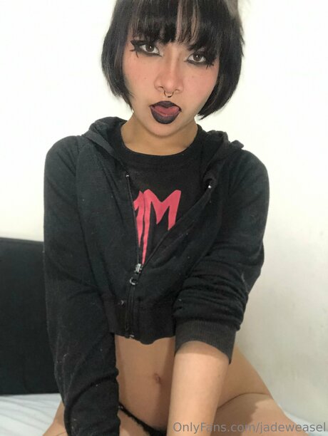 Onlyjadex model nudes pic