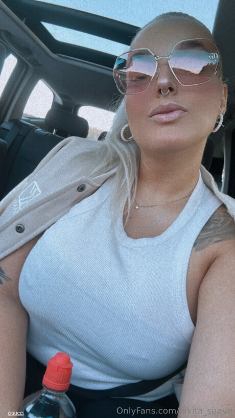 Nikita Suave hd star photo