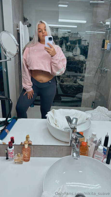 Nikita Suave star porn pics