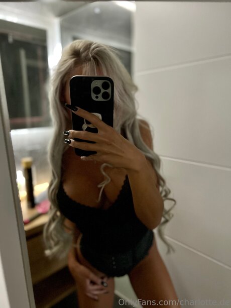 asian shemale onlyfans sexy nudes photos