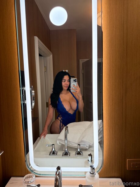 Tatibloomxo pretty pornstar photos