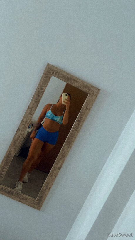 Katesweet22 star naked galleries