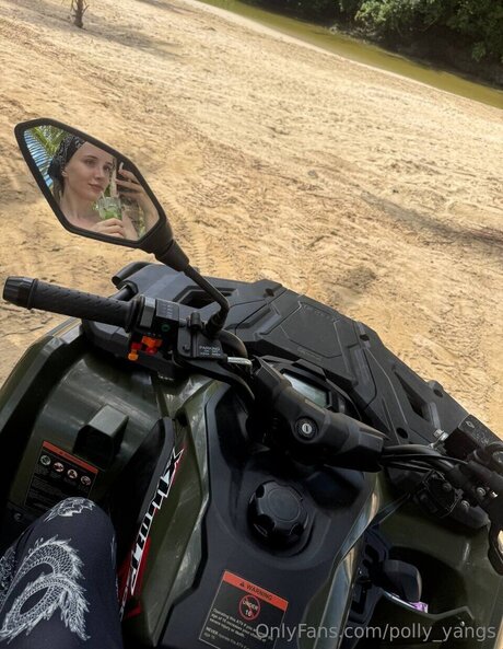 Polly Yangs star high quality photo