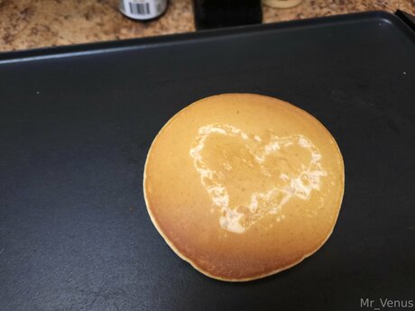 Mr Venus pretty model picture