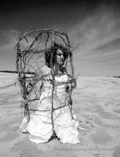 Gothicgrimoire pornstar adult picture