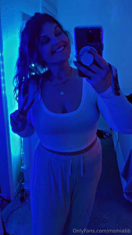 Msmiabb star sexy photos