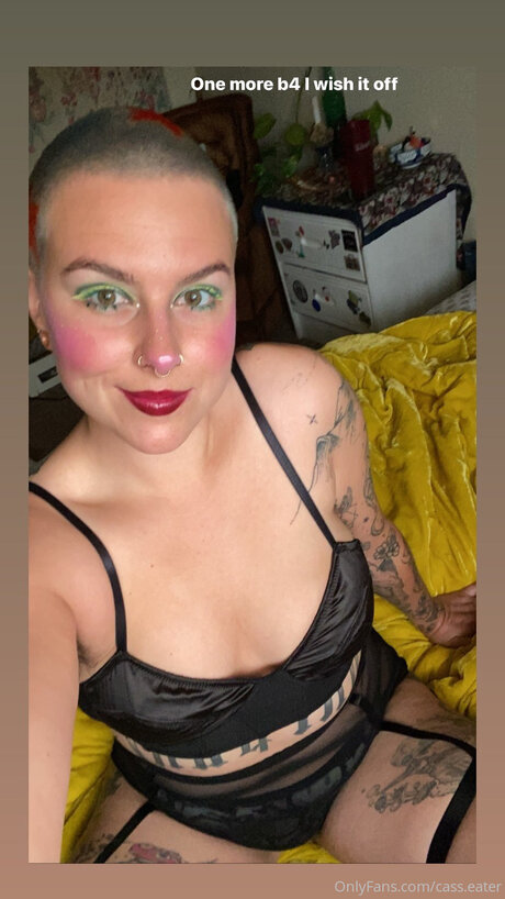 Cass Eater sexy pornstar pics