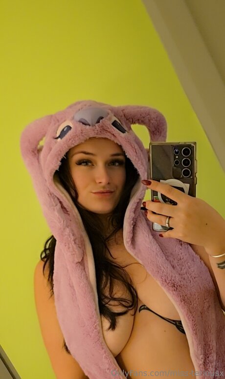 Miss Teriousx pornstar erotic gallery