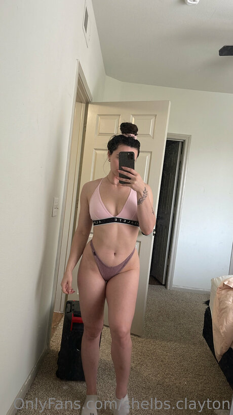 Shelbs Clayton top star pictures