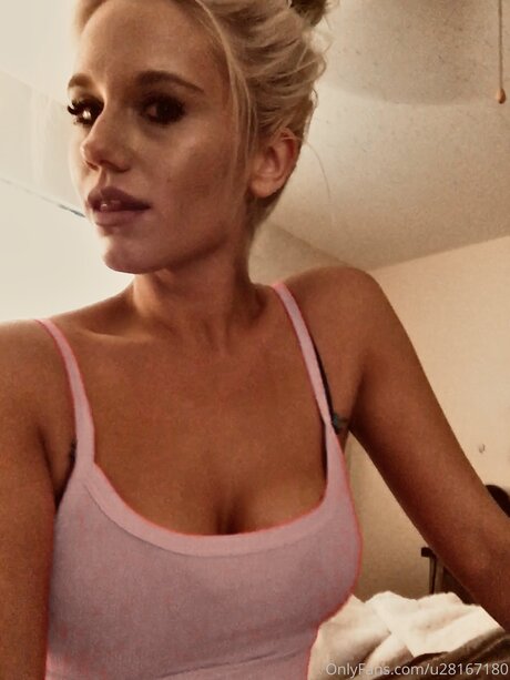 U28167180 pornstar free image