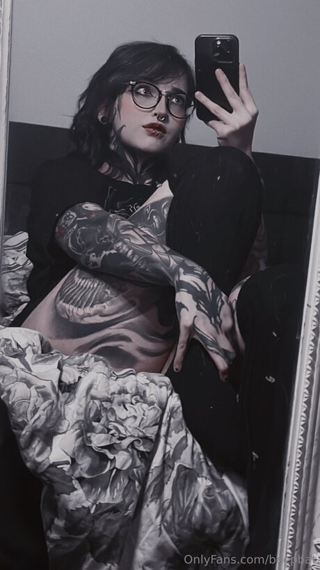 Beepbat nude star photo