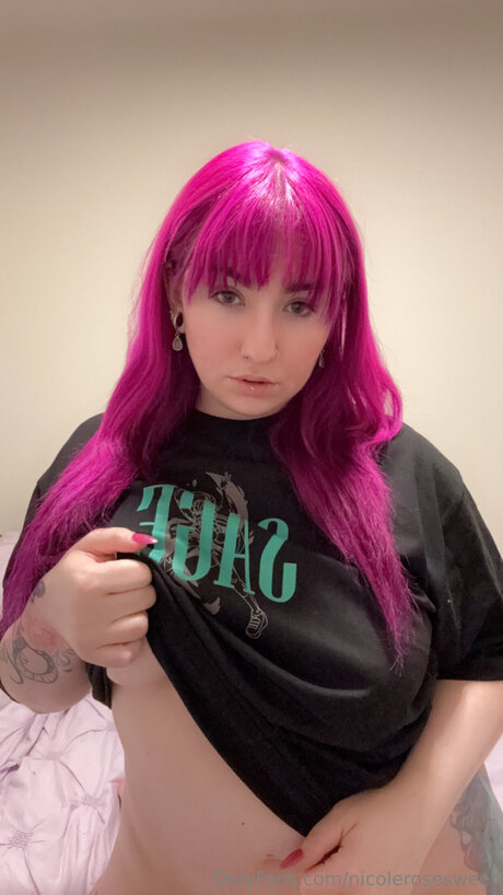 Nicolerosesweet sexy star pictures