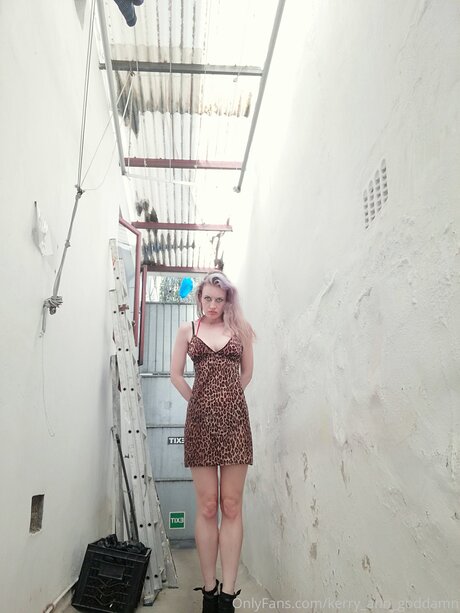 lesbian fingering onlyfans porn pic