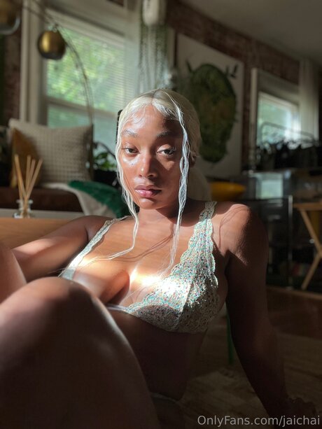 Jaichai naked actress pic