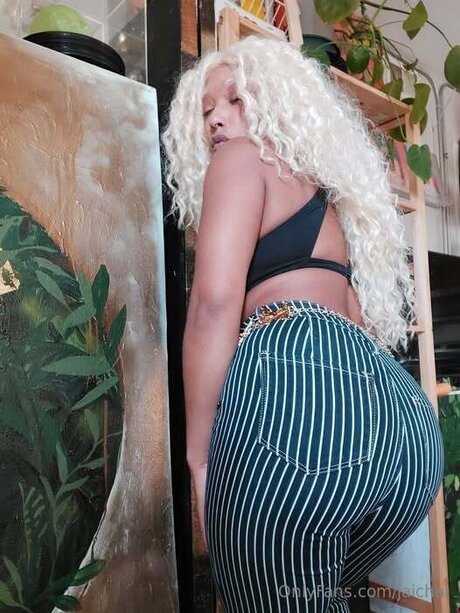 Jaichai pornstar pretty pictures