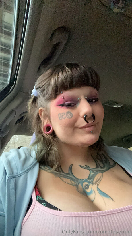 Lydiainthebones star naked pic