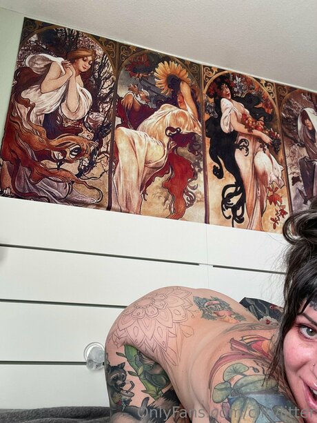 Clitylitter erotic actress img