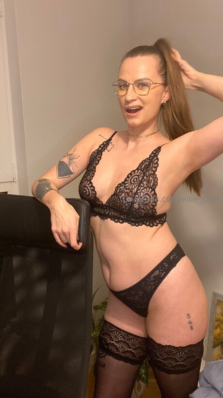 Ellie Clark art actress image