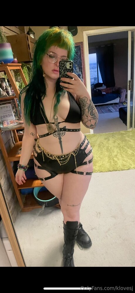 Klovesj model erotic img