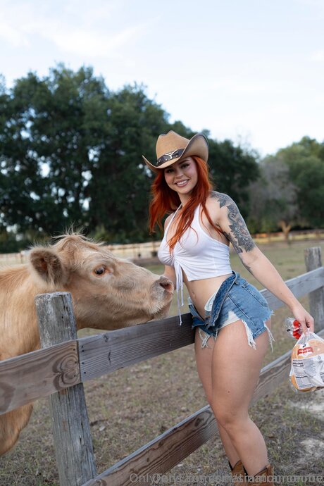 Sinatramonroeoftv xxx model picture