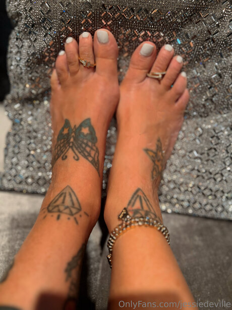 Jessiedeville naked star archive