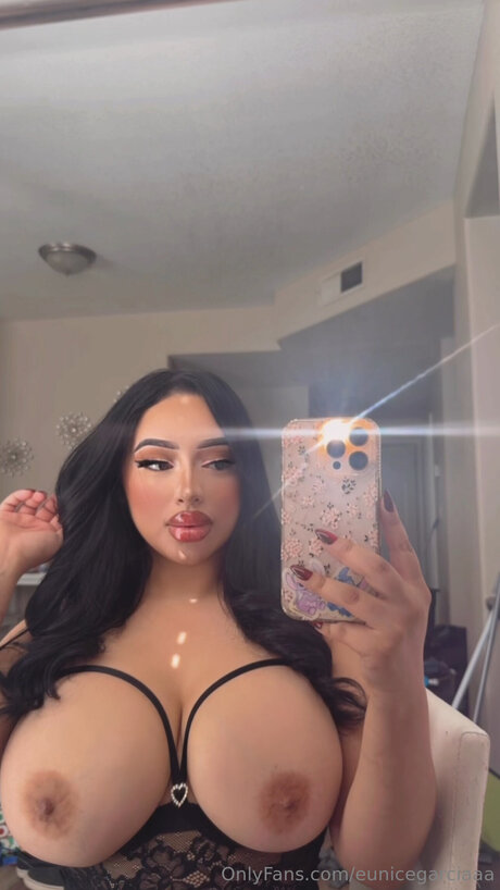 Eunicegarciaaa nude model pic