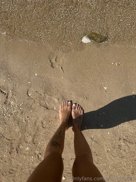 Jennyfeet06 actress pics