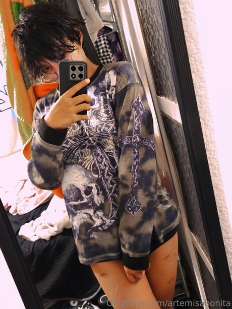 Artemisabonita star hot images