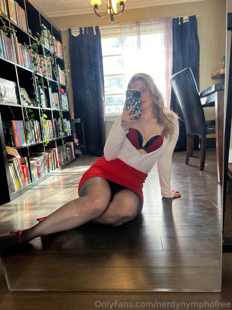 Nerdynymphofree porn model pics