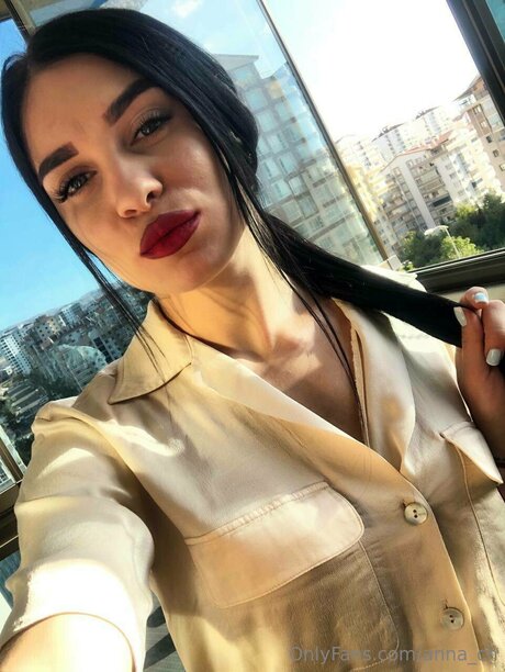 Mavissss top pornstar picture