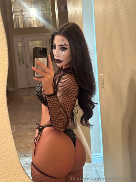 Aleayaanna pornstar perfect pictures
