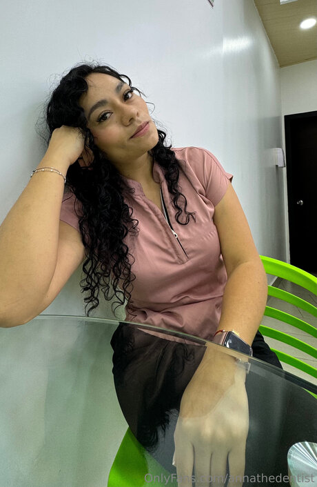 Annathedentist model xxx picture