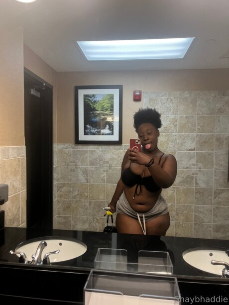 Shiestybhaddie model hot archive