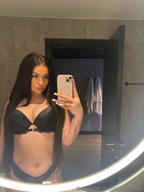 Chinared69 star nice photo