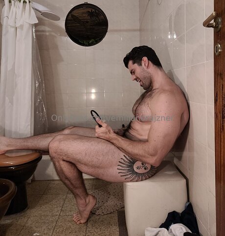 Emilianorajzner nice model pictures