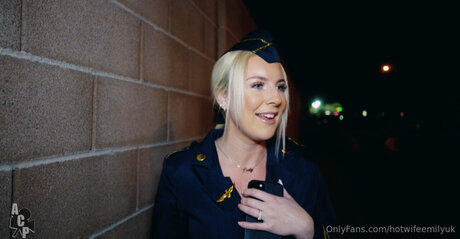 Hotwifeemilyuk adult model galleries