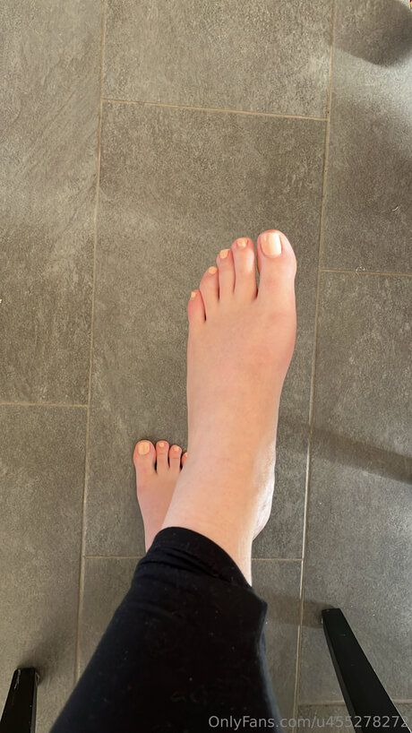 U455278272 pornstar pretty photo