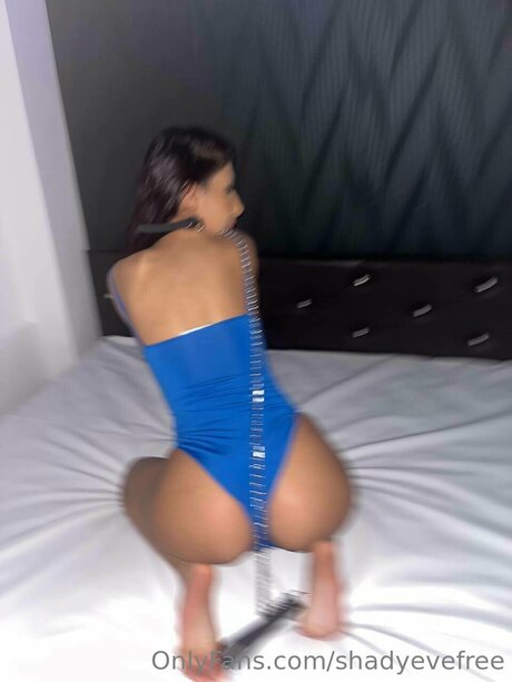 Shadyevefree sexy model photo