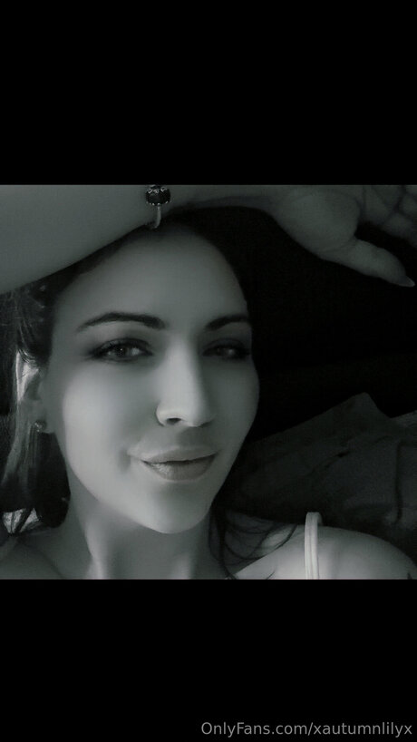 Xautumnlilyx naked pornstar image
