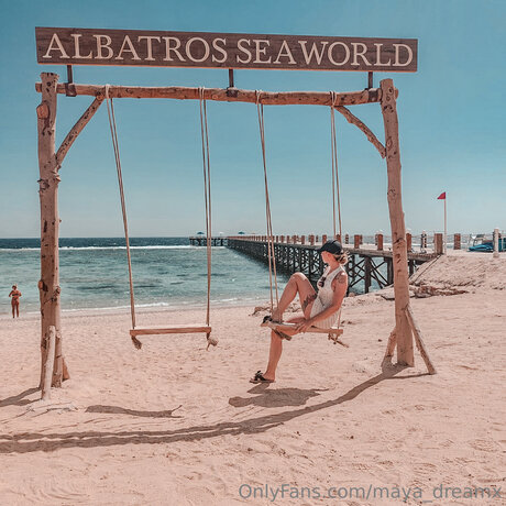 Maya Dreamx model nude picture